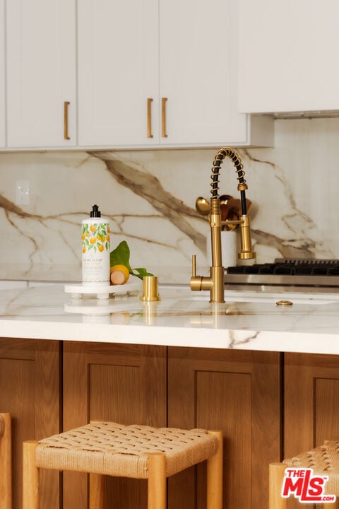 Building Photo - 15701 Ludlow St