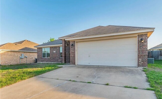 Building Photo - Beautiful / Spacious / 3 Bed Home in Killeen