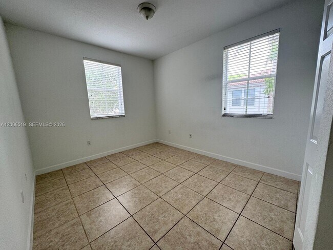 Building Photo - 8157 NW 108th Pl