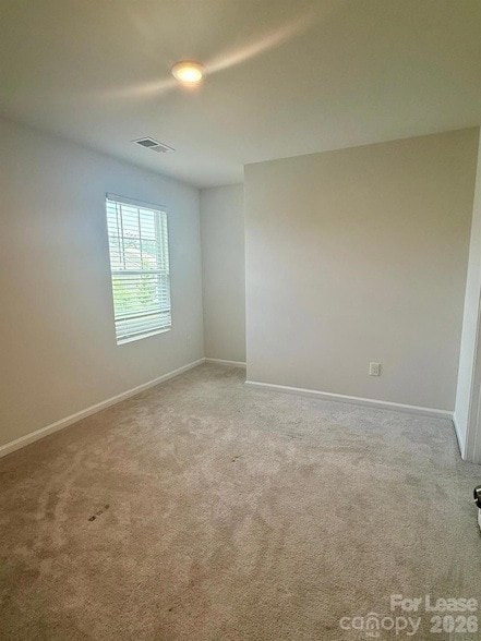 Building Photo - 2834 Oldfield Dr