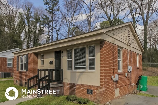 Building Photo - 4200 Rochelle Ln