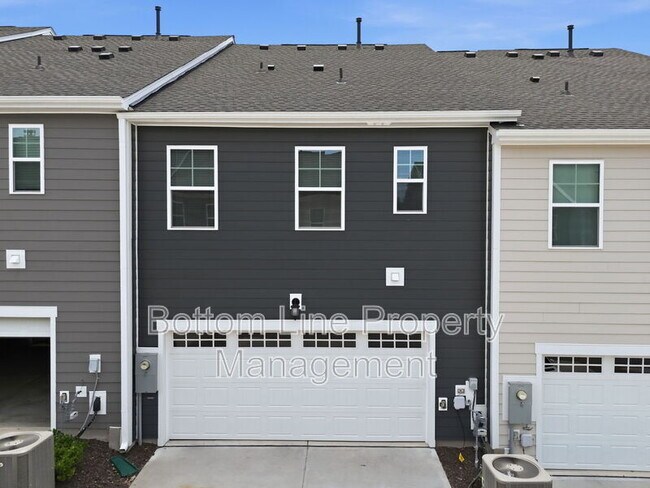 Building Photo - 1529 Foal Run Trl