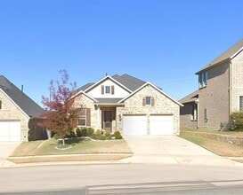 Building Photo - 11612 Cedar Grv