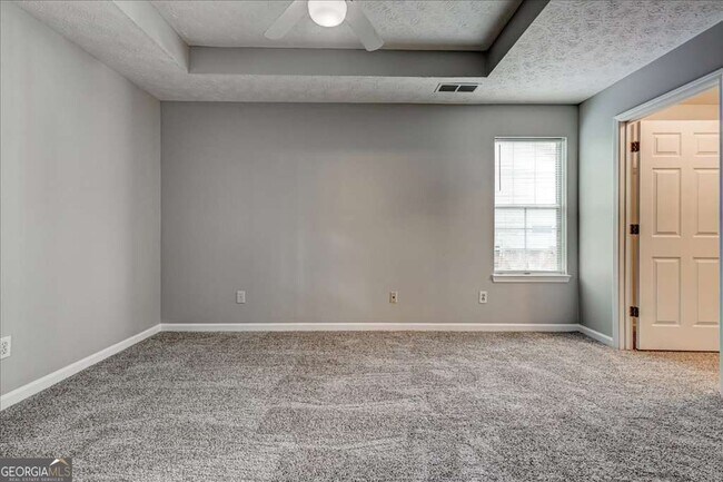 Building Photo - 3790 Benjamin Ct SW