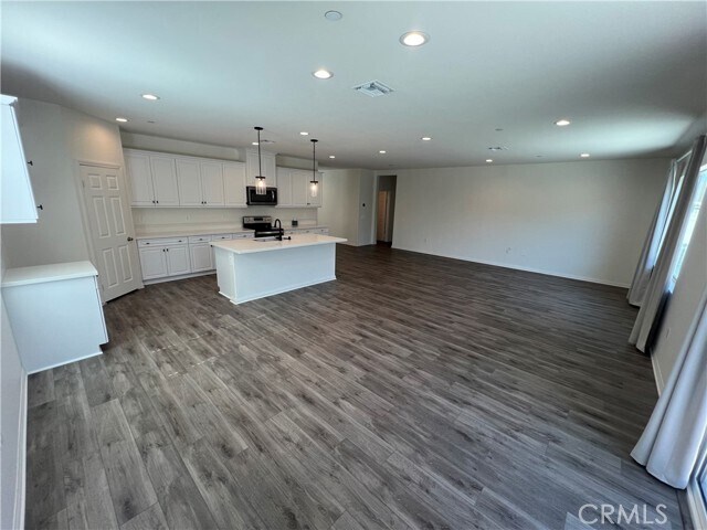 Building Photo - 28303 Blackjack Dr