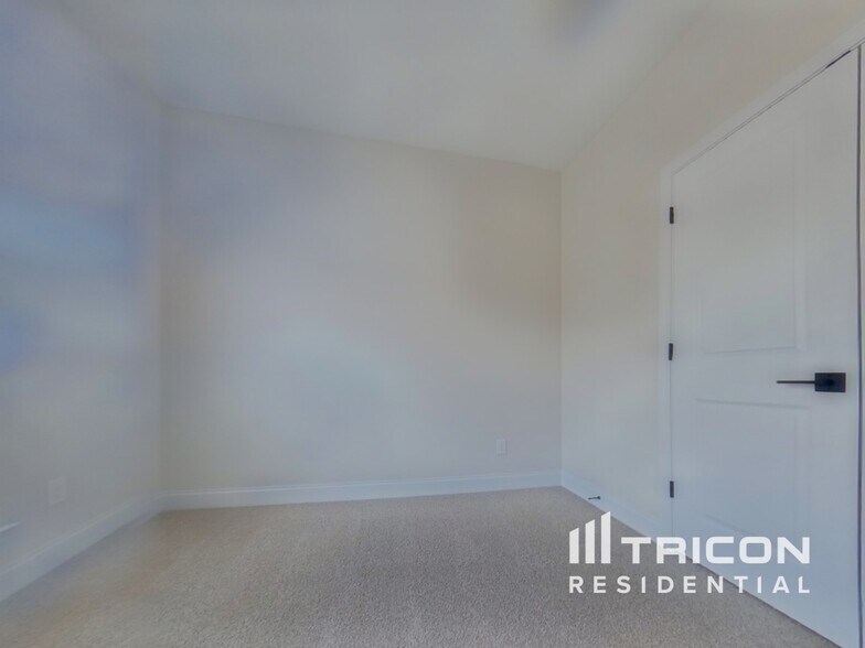 Building Photo - 474 Cantrell Dr