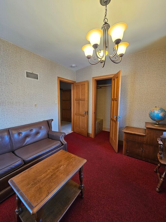 Building Photo - 4 BED | 2.5 BATH | DOUBLE GARAGE | WEST RAPID | FURNISHED