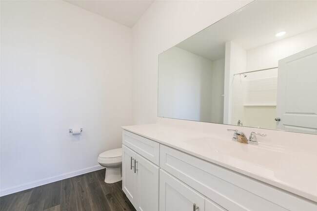 Building Photo - 14483 Cedar Ledge Ln