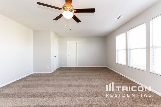 Building Photo - 453 Bridgewater Dr