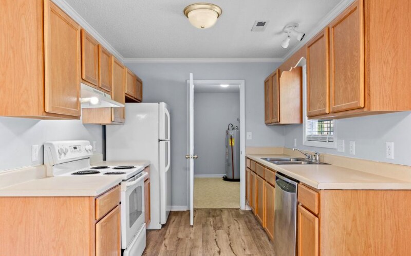 Building Photo - 106 Constitution Ave