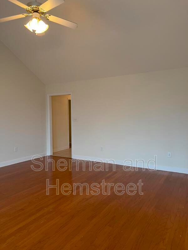 Building Photo - 3404 Thames Pl