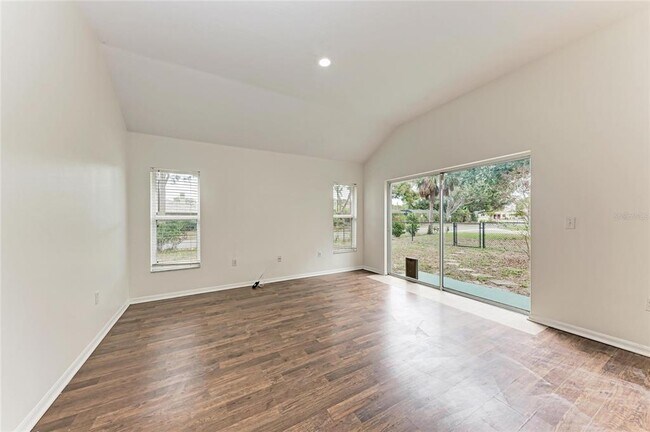 Building Photo - 3219 58th Terrace E