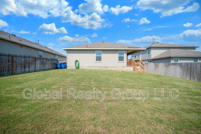 Building Photo - 213 Gravel Gray