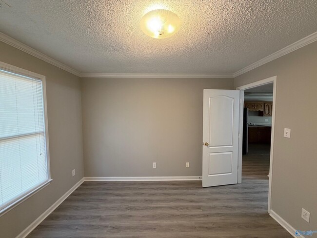 Building Photo - 2405 Halifax Pl SW