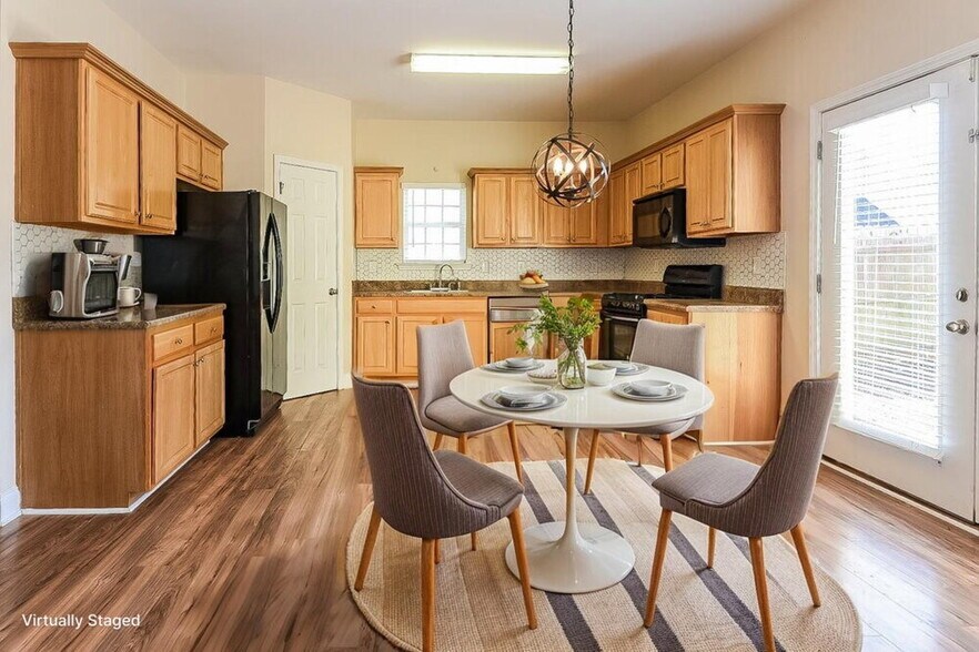 Building Photo - 110 Cessna Dr