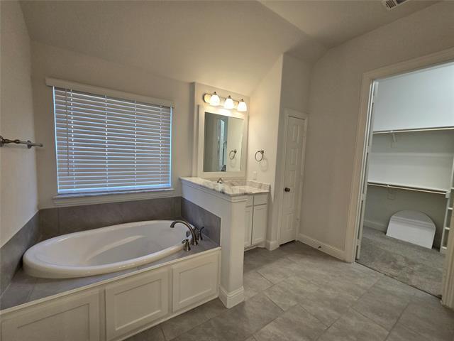 Building Photo - 124 Trail Dr