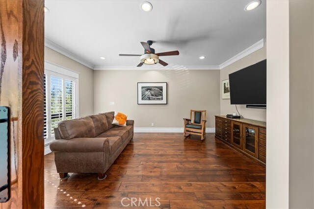 Building Photo - 1167 S Roxbury Dr