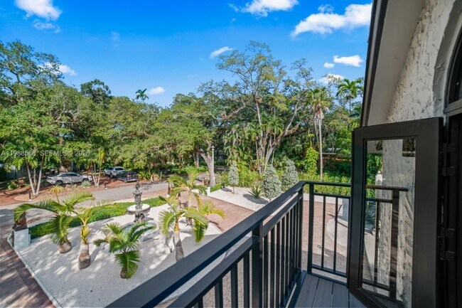 Building Photo - 1730 NE 137th Terrace