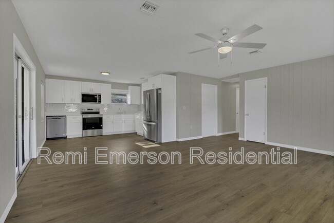 Building Photo - 14025 Southeast 54th Ct.