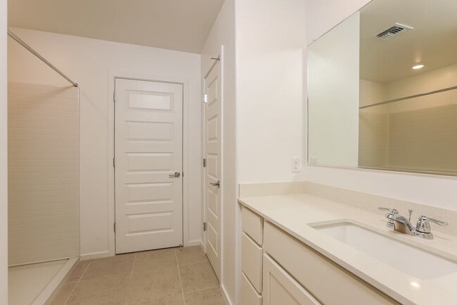 Building Photo - 7070 W Joycliff Way