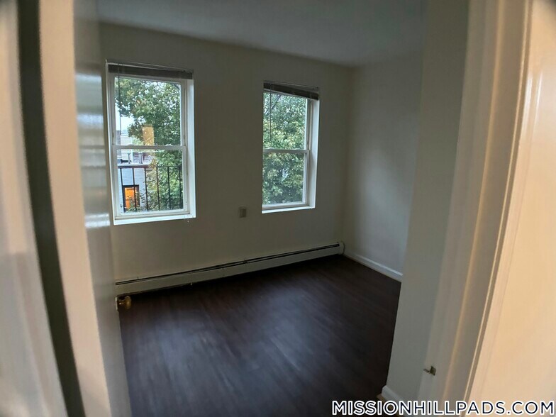 Building Photo - 59 S Huntington Ave