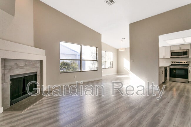 Building Photo - 6250 W Flamingo Rd