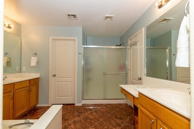 Master Bathroom 1 - 4167 E Sundance Ave