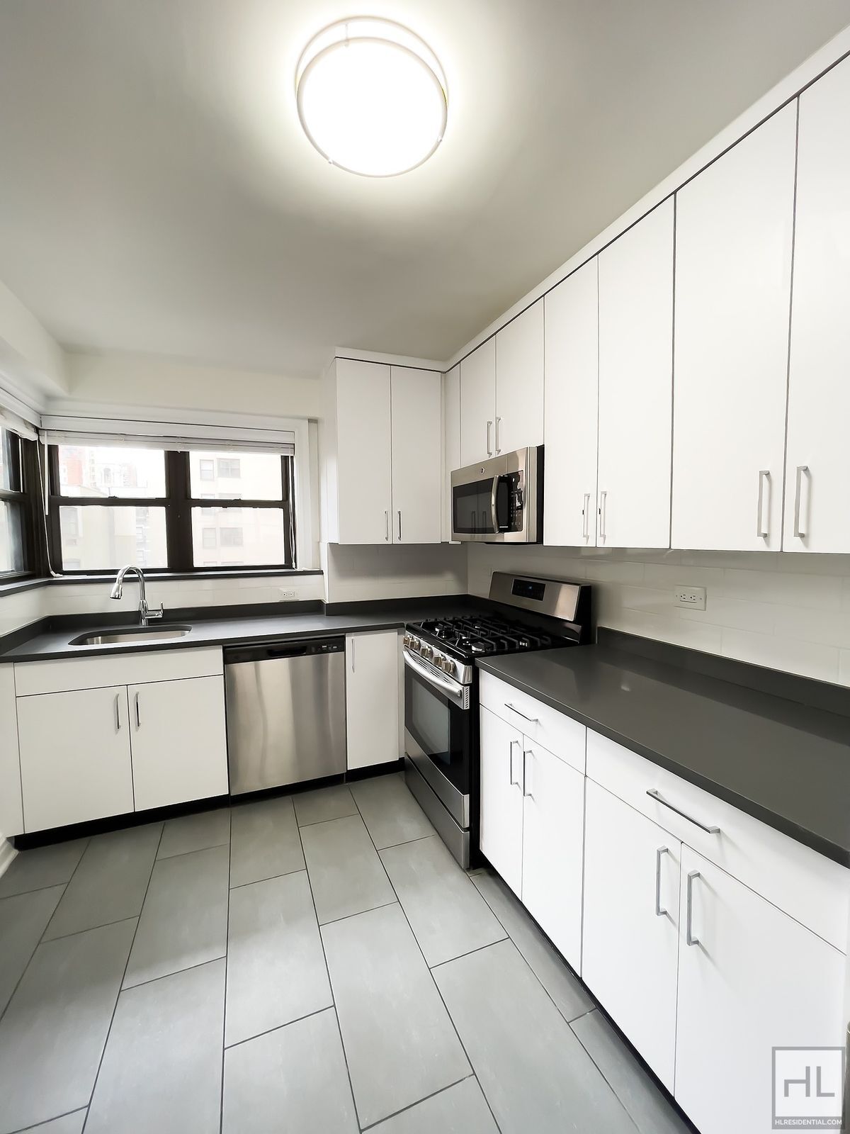 Building Photo - East 89 Street