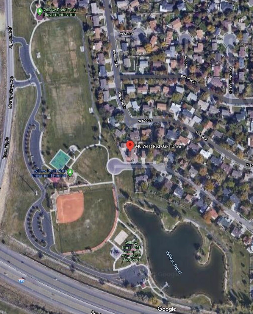 Building Photo - 940 W Red Oaks Dr