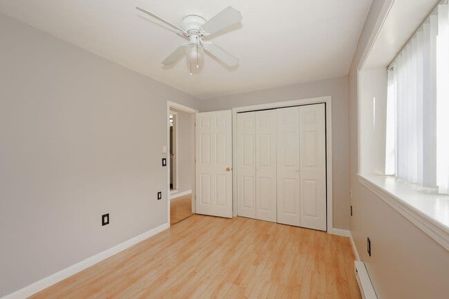 Building Photo - 128 Loudon Rd