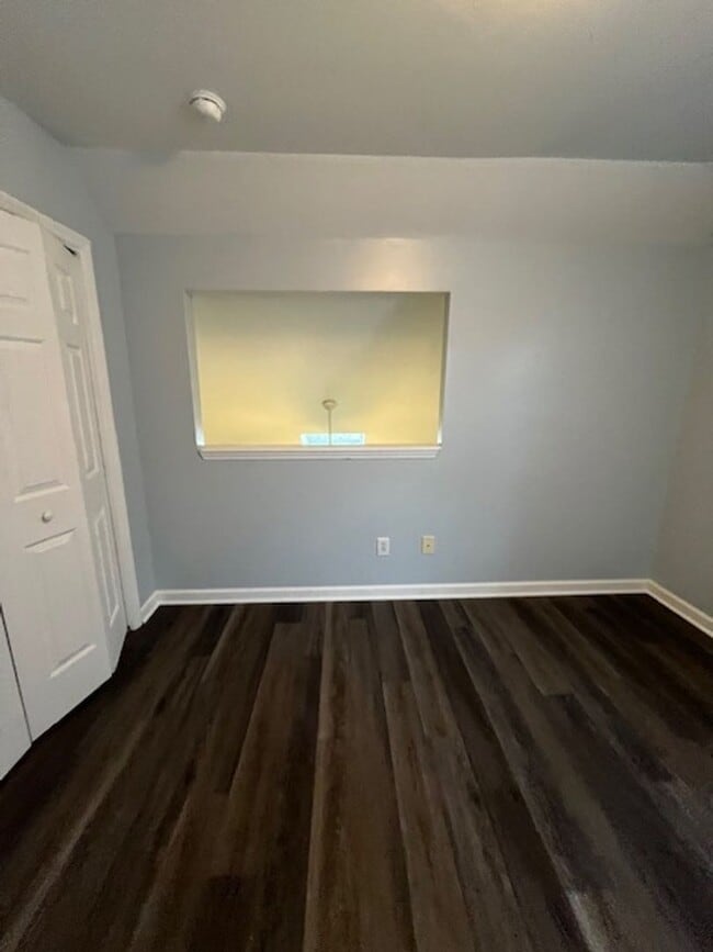 Building Photo - Comfortable and Convenient 3 Bedroom Townhome in Wilmington, NC