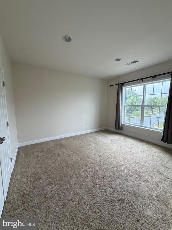 Building Photo - 997 Powder Horn Dr