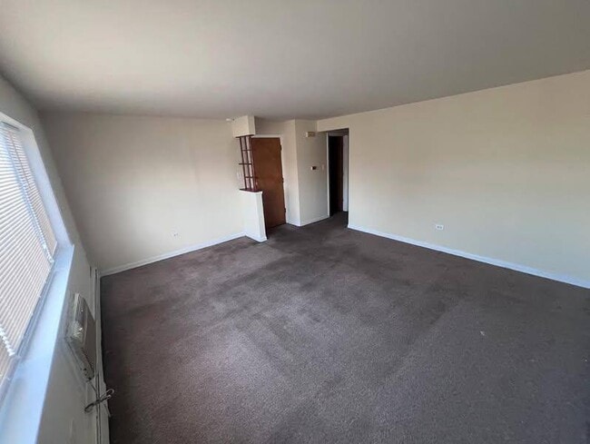 Building Photo - 3133 48th Ct