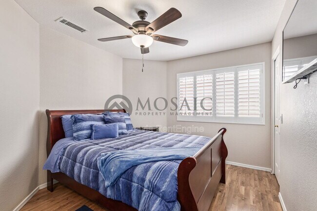 Building Photo - 1797 E Lindrick Dr