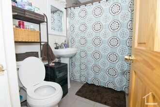 Building Photo - Nice 3 bed in Watertown