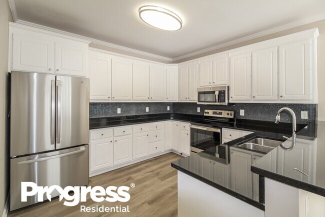 Building Photo - 1259 Saxony Dr SE