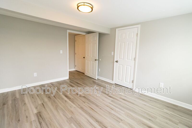 Building Photo - 612 Druid Ln