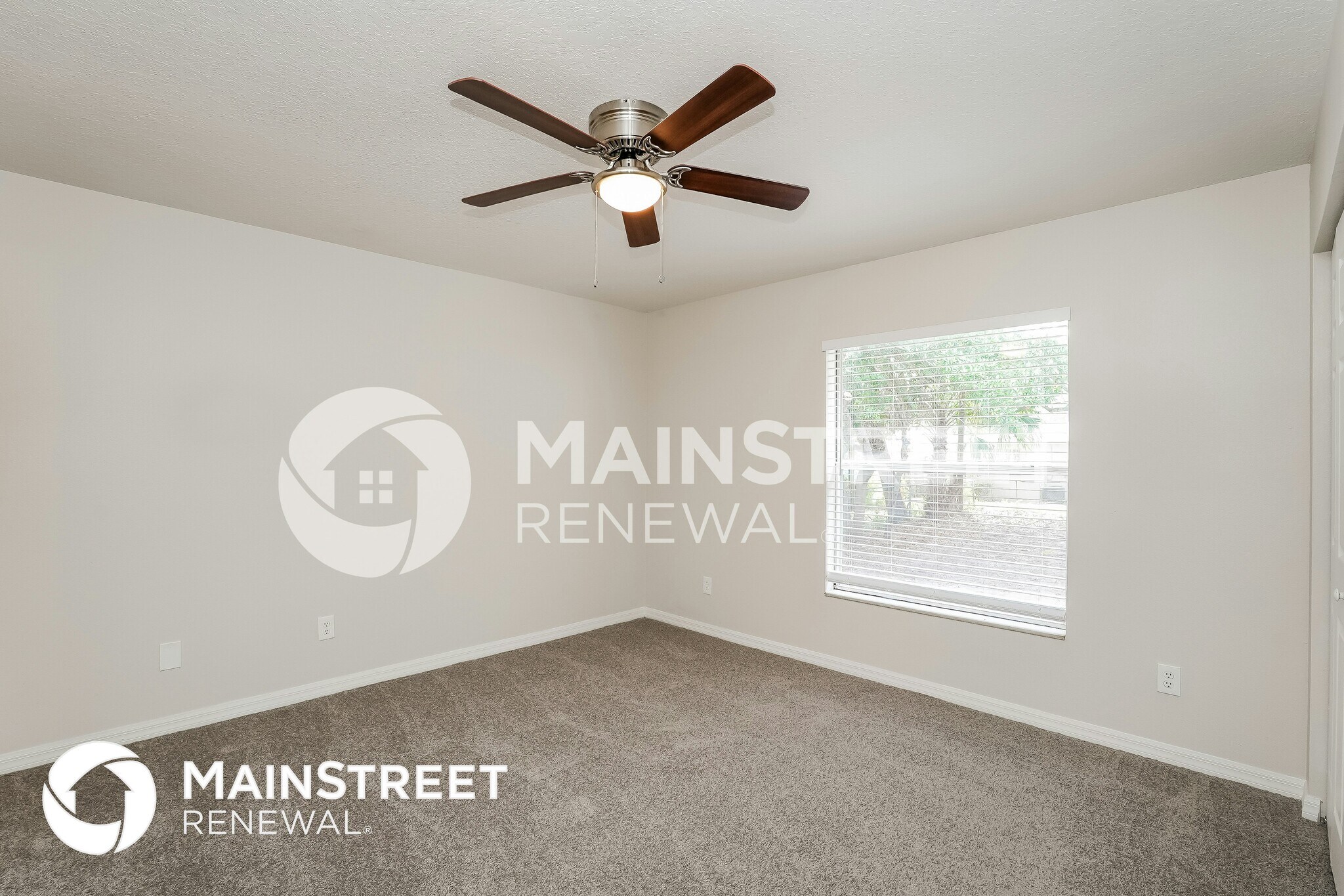 Building Photo - 2427 18th St S