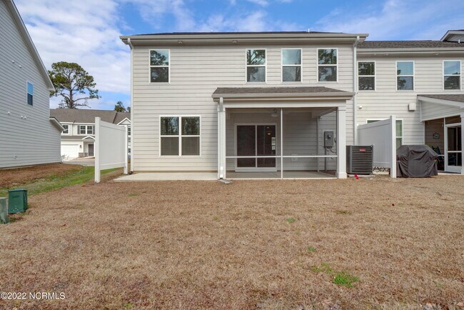 Building Photo - 4409 Finch Ln