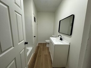 Building Photo - 219 Huston St