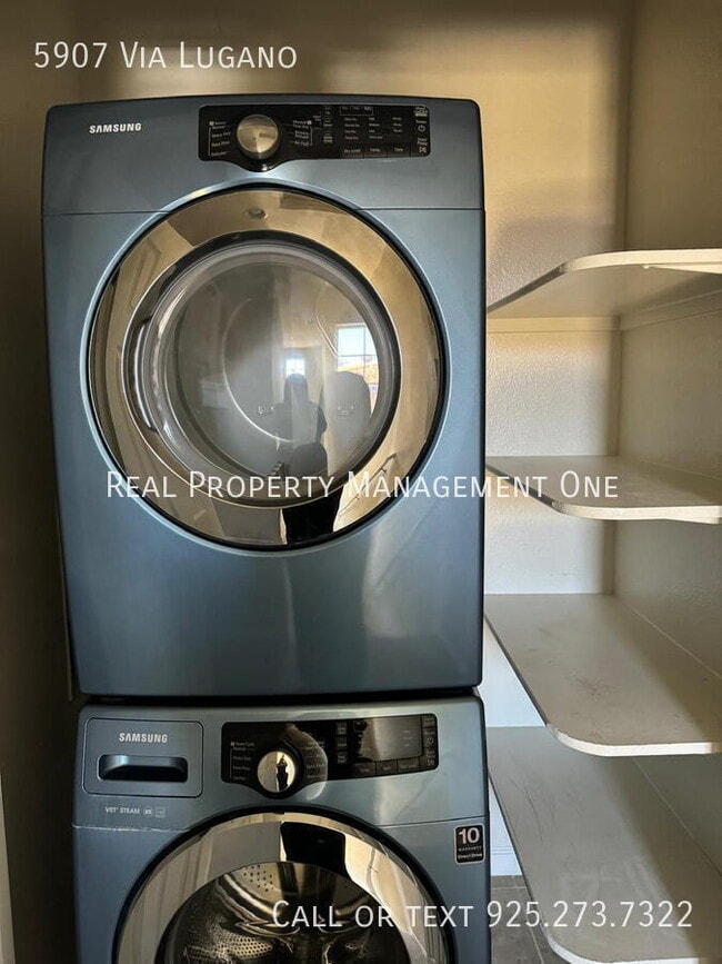 Building Photo - 5907 Via Lugano