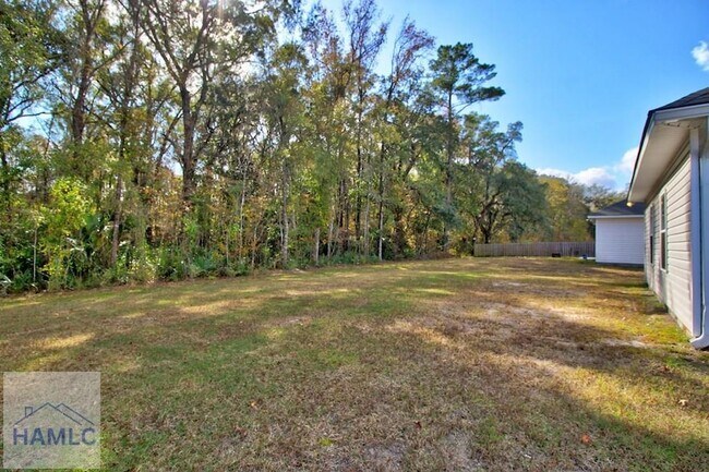 Building Photo - 741 Meloney Dr