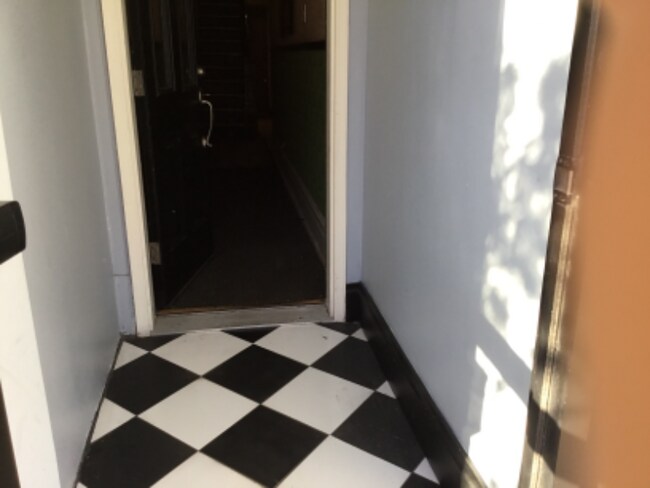 Building Photo - 5417 Butler St