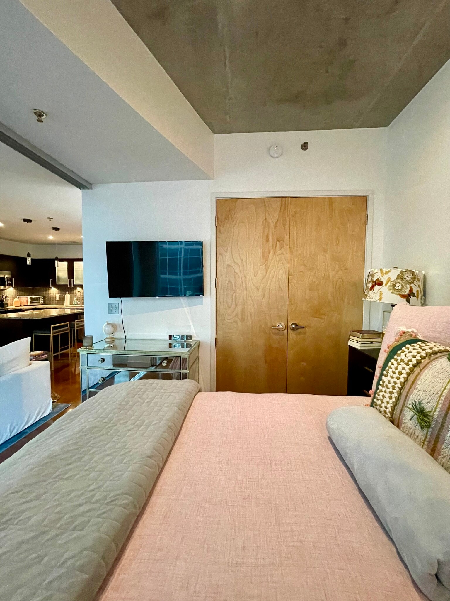 Building Photo - 600 12th Ave S