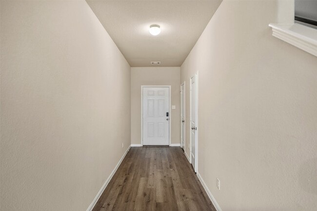 Building Photo - 2335 Mount Locke Path