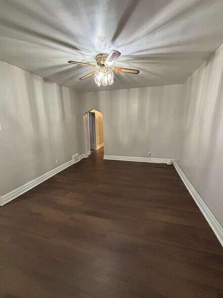 Building Photo - 8445 S Marquette Ave