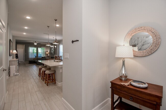 Building Photo - 15002 Bushy Bluestem Ct