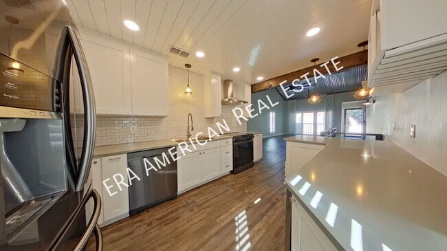 Building Photo - 228 Amberjack Dr