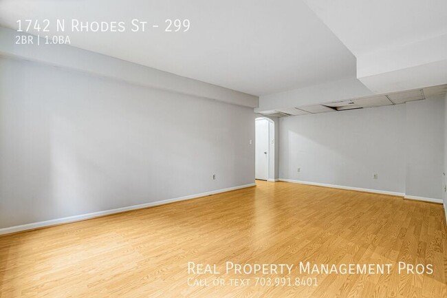 Building Photo - 1742 N Rhodes St