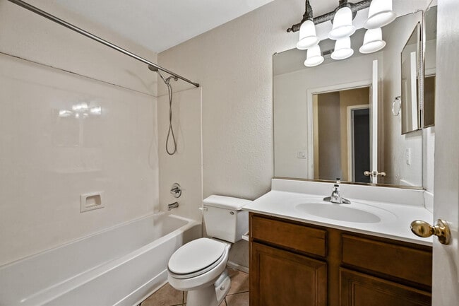 Building Photo - 8205 S 45th Ln